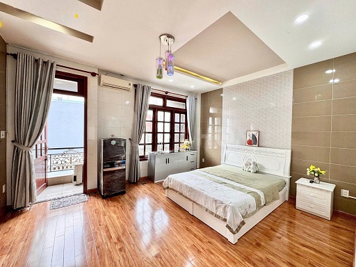 Pass Studio Ban Công Full Nội Thất 35m² – Gần Công Viên Làng Hoa,